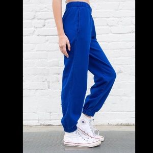 Brandy Melville Rosa Sweatpants